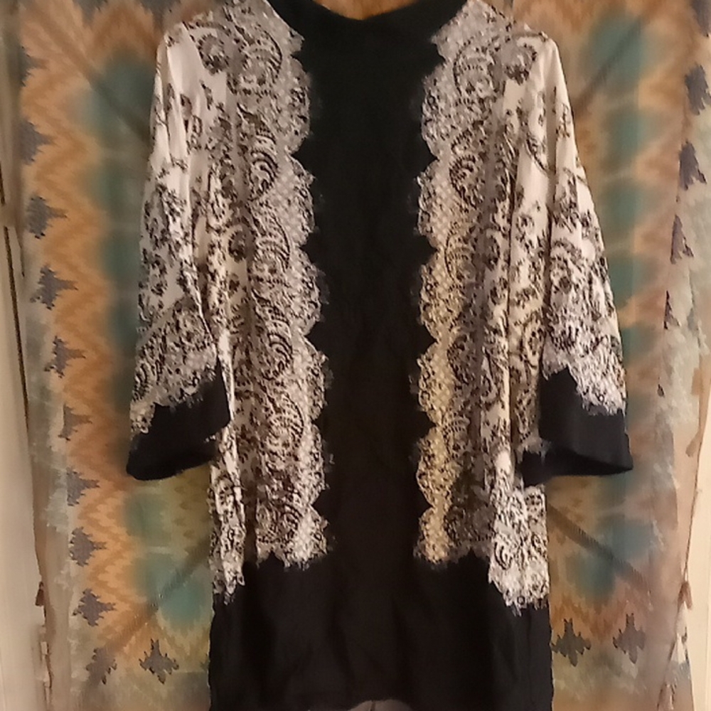 H&M Black and Gray Garment